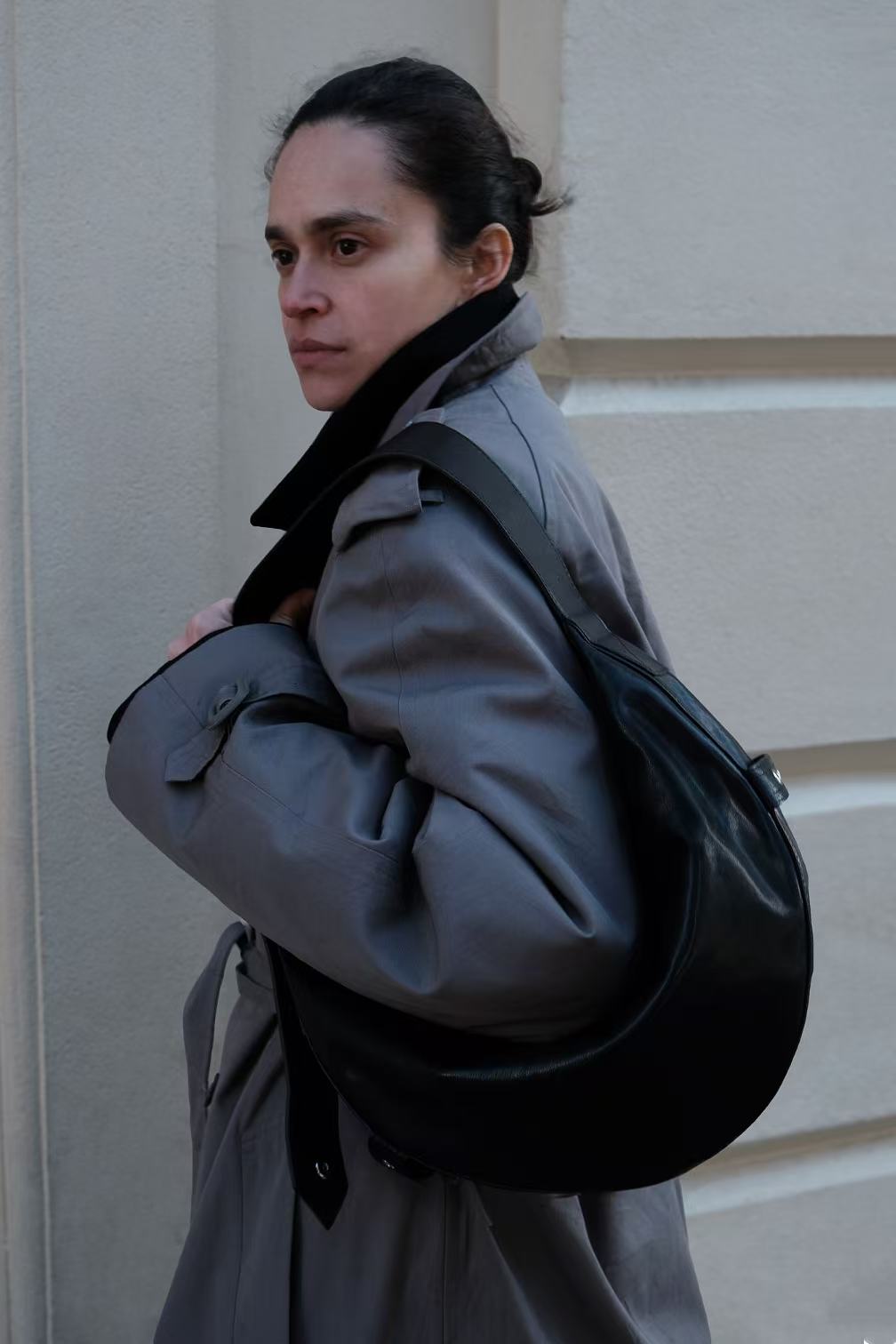 Medium Crescent Leather Shoulder Bag